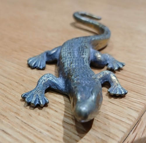 Vintage brass lizard - lizard, figure