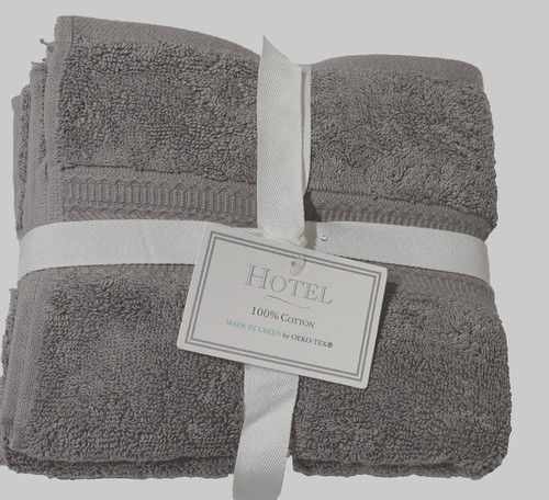 Nwt set hotel 100 - 100%, cotton