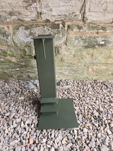 Heavy duty steel squirrel - duty,