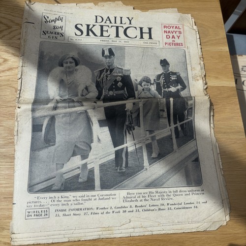 Newspaper vintage paper - -,