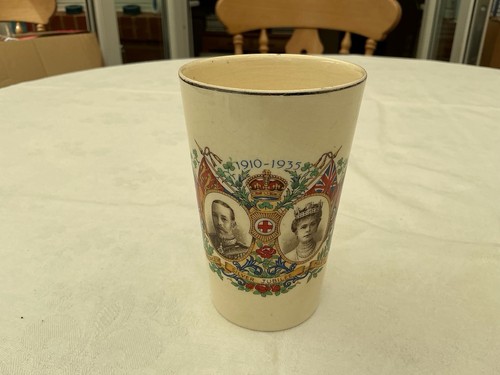 Royal commemorative mug silver - royal,