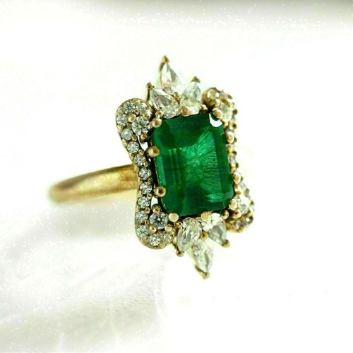 Emerald cut green - emerald,