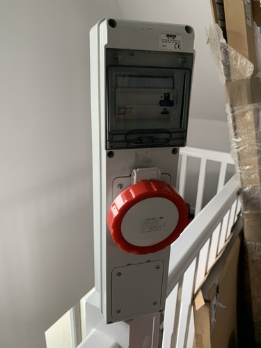 Gewiss 32a red 400v ip65 - red,