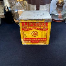1930 English Liptons Antique Tin Tea Box