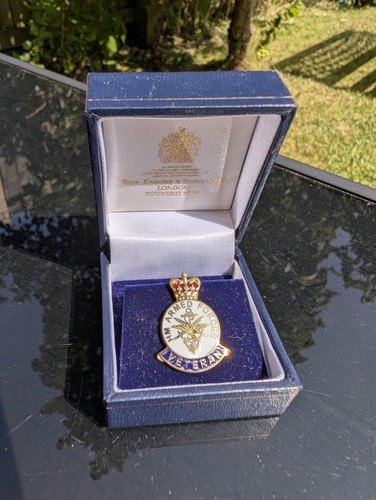 Armed forces veteran enamel - hm,