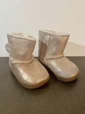 UGG Kids Keelan Metallic Glitter Fashion Boot Rose Gold Size 02/03