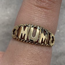 'MUM' Gold Ring 9 ct 375