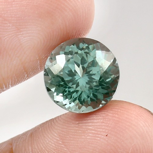 Aaa natural flawless green - aaa,