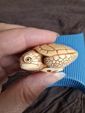 Adam Binder of Harmony Kingdom PALM CHARM Turtle Collectible In Original Box