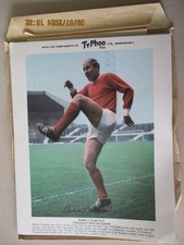 TYPHOO TEA FOOTBALL CARD Bobby Charlton Manchester United and England (1)