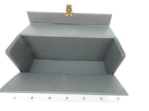 Vintage small travel audio - small,