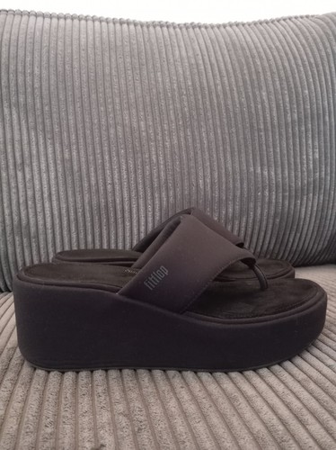 Skechers black platform - skechers,