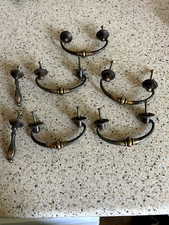 Set of 5 cabinet handles and 2 drops