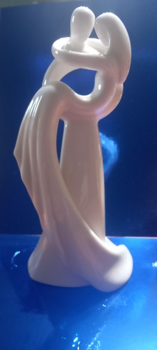 Circle love figurine - love,