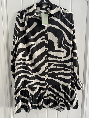 Ladies oversized zebra - h&m,