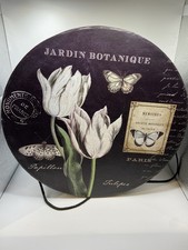 Vintage Chic Botanical Round