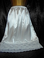 Stunning  vtg silky satin half