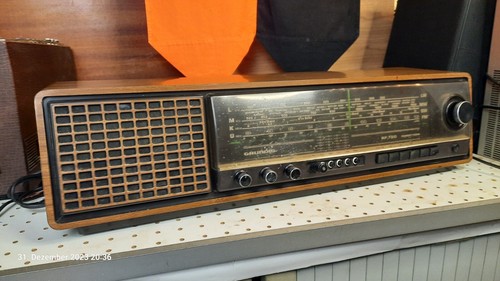 Pretty grundig radio rf720 - grundig, fm