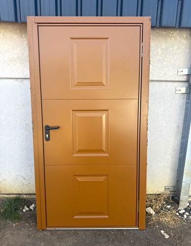 Singe steel personnel - steel,