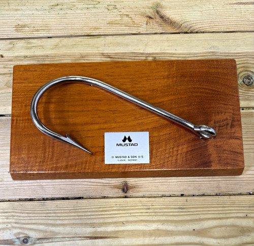Mustad big game barbed - mustad,