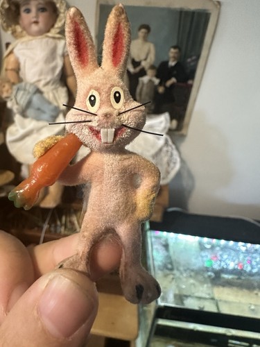 Vinatge small rabbit figures - small,