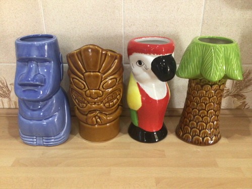 Vintage retro kitch - kitch, tiki