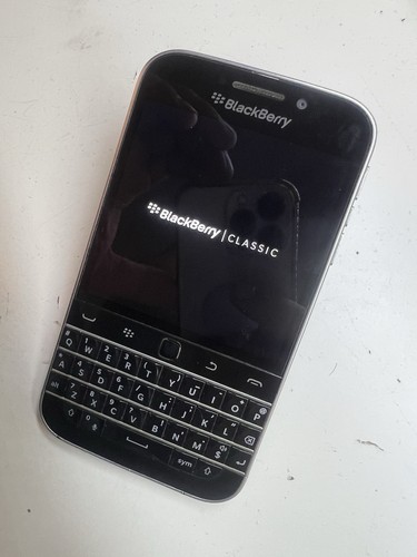 Blackberry classic q20 16gb - blackberry,