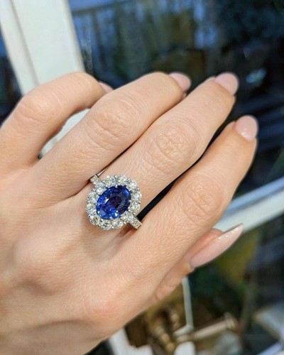 Natural blue sapphire - natural,