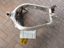 Suzuki GSXR 750 SRAD P Reg Carb Carby Main Frame Chassis With ID V5 Present