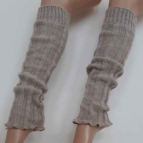 Knee length cable knit - knit, leg