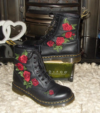 DR MARTENS 1460 VONDA boots
