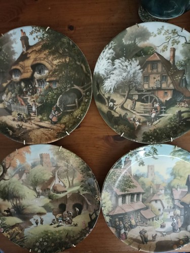 Set decorative plates - set, 4