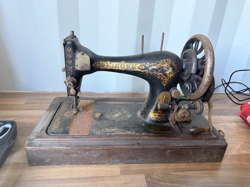 Antique singer sewing machine - antique,