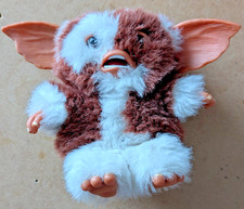 NECA Gremlins Gizmo Plush Open