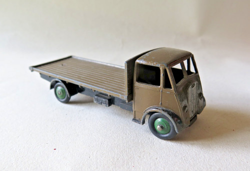 Dinky 512 guy flat - guy,