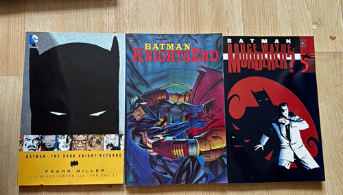 Batman graphic novel - batman,