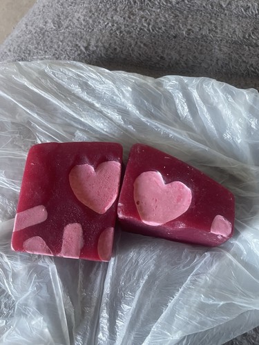 Lush soaps love you - 2x,