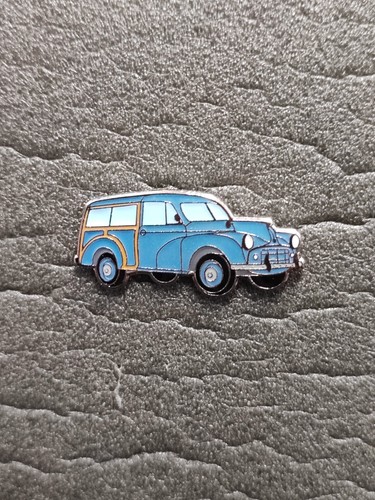 Morris minor traveller badge - morris,