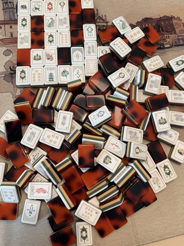 Tortoise back mahjong tiles