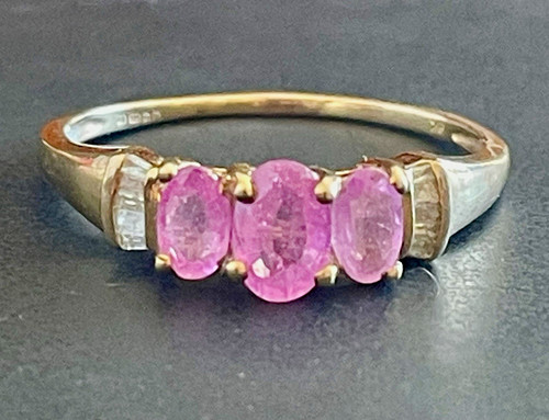 9ct 375 gold - 375, sapphire