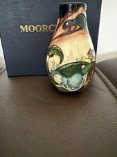 Moorcroft - A Royal Arrival