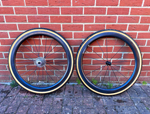 Planet 700c carbon - 700c, fibre