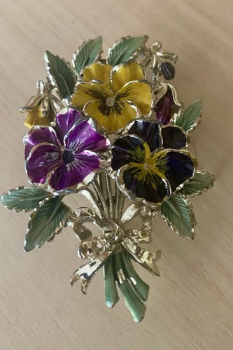 Vintage signed exquisite - signed,