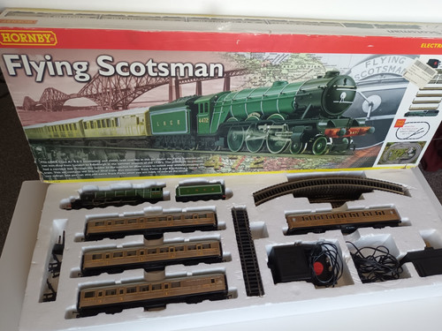 Hornby gauge flying - gauge,
