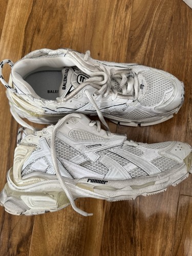 Balenciaga runner distressed - balenciaga,