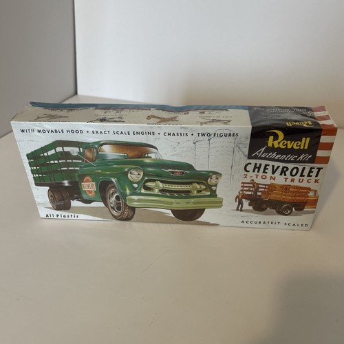 Revell h1401 chevrolet 2 - revell, h1401:98