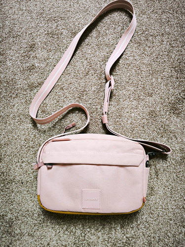 Pacsafe pink sling pack - go,