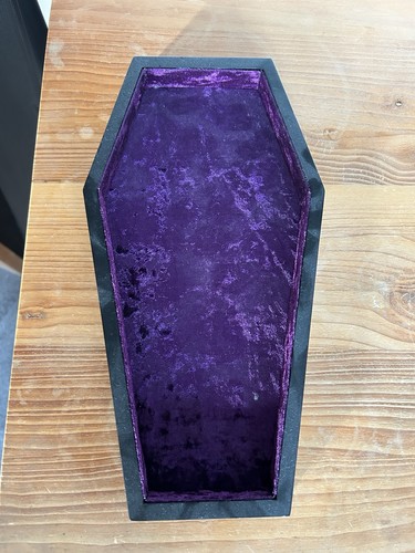 Lively ghost coffin trinket - lively,