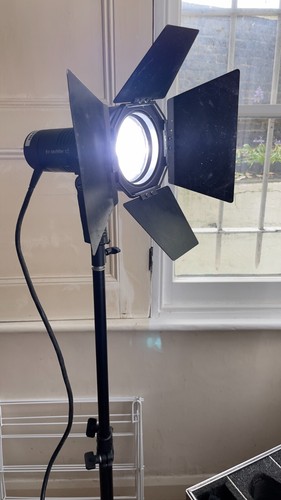 Sachtler sungun hmi light with - sungun,