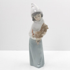 Lladro - Shepherdess Girl With